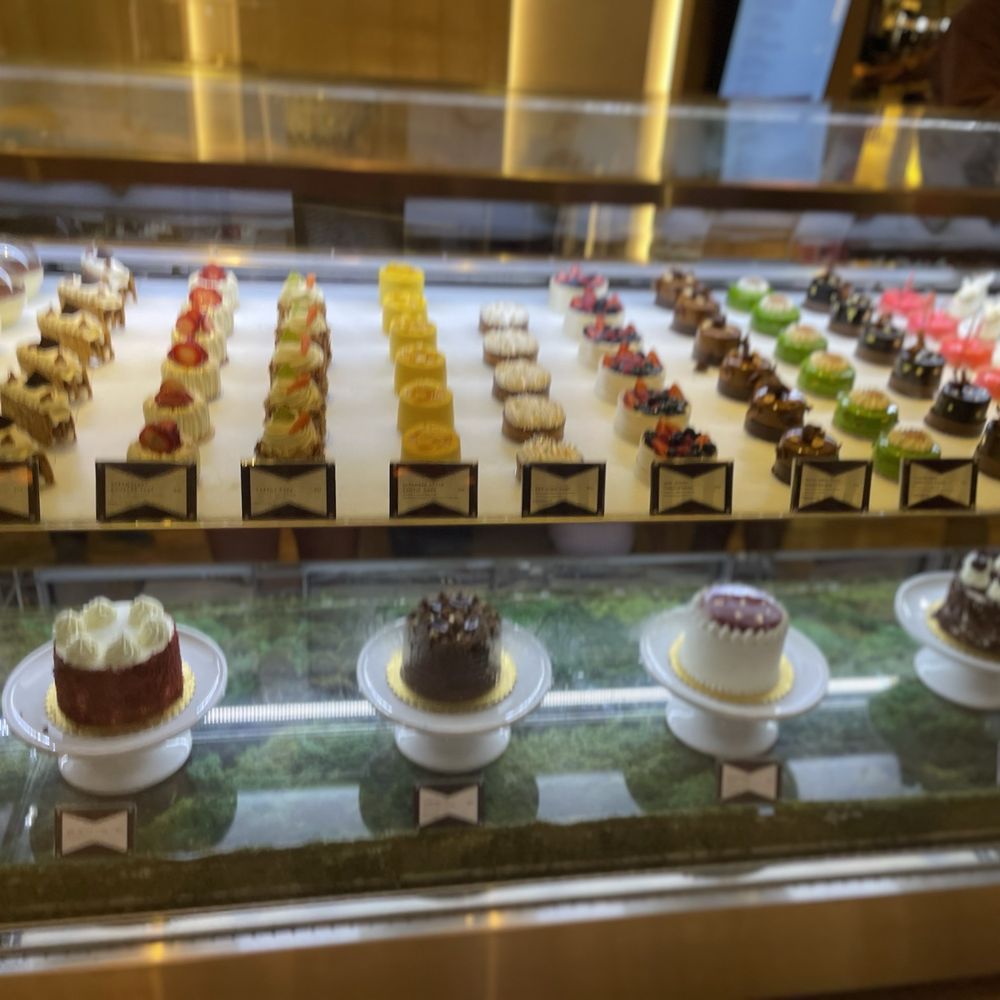 Chez Bon Bon - Cakes and tarts - Bakeries Near Me - Miami Beach, Florida