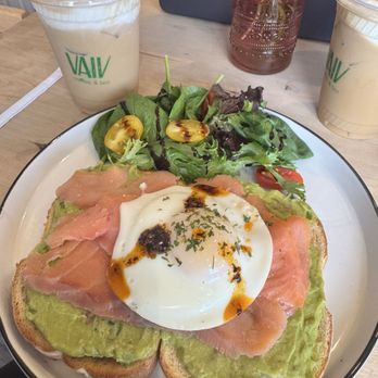 Daily Cup - Salmon avocado toast - Coffee & Tea Near Me - Houston, Texas Daily Cup - Salmon avocado toast - Coffee & Tea Near Me - Houston, Texas