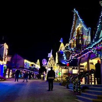 Yuletide Village - Festivals Near Me - Waynesville, Ohio
