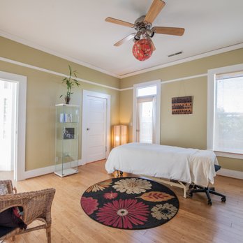 Akasu Hair Studio And Spa - enjoy skin care and waxing in this beautiful treatment room - Hair Salons Near Me - Portland, Oregon Akasu Hair Studio And Spa - enjoy skin care and waxing in this beautiful treatment room - Hair Salons Near Me - Portland, Oregon