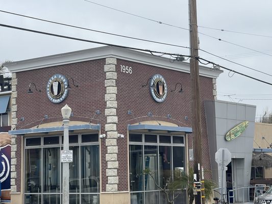 Pizza Port Ocean Beach by null