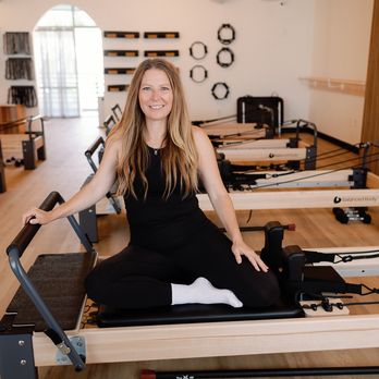 Neaumix Fit - Meet Kimberly the owner. - Pilates Near Me - Aliso Viejo, California Neaumix Fit - Meet Kimberly the owner. - Pilates Near Me - Aliso Viejo, California