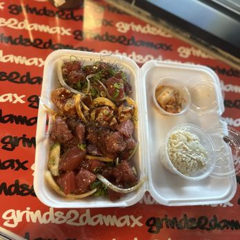 Grinds 2 Da Max Russell - Poke sampler - Hawaiian Near Me - Las Vegas, Nevada
