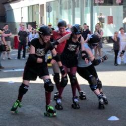 Merchant City Festival - Roller Girls