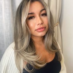Somaru Studio Salon - Money piece and face framing refresh with a cut
