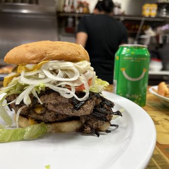 Sid's Diner - Onion King Double Meat Burger - Diners Near Me - El Reno, Oklahoma