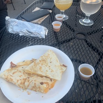 Rocky Mountain Taco - Cheese quesadilla - Food Trucks Near Me - Vail, Colorado