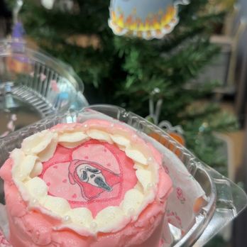 Monti’s Munchies - Custom Cakes Near Me - San Antonio, Texas