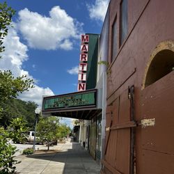 El Jalisco Mexican Grill - Sweet square with cute shops
