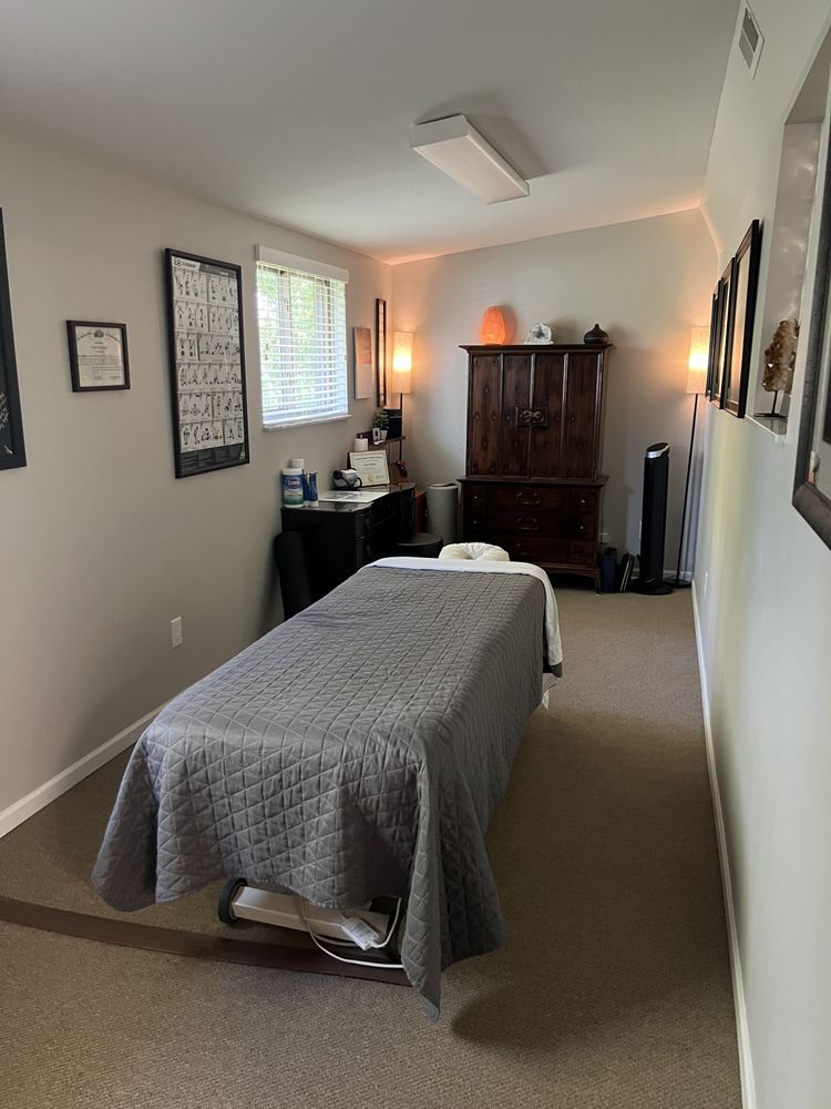PROFESSIONAL MASSAGE AND BODYWORK Updated September 2024 23 Photos 8087 CincinnatiDayton