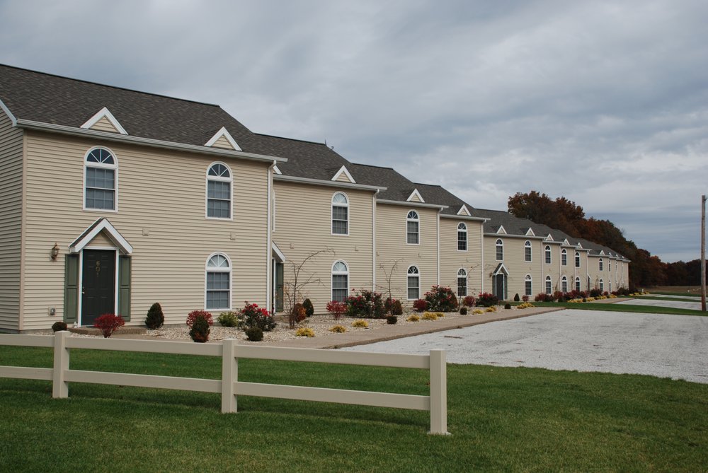 OAK TERRACE RESORT 28 Photos & 10 Reviews 100 Beyers Lake Rd, Pana