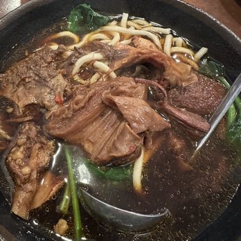 Queen House - Beef noodle soup - Chinese Near Me - Mountain View, California Queen House - Beef noodle soup - Chinese Near Me - Mountain View, California