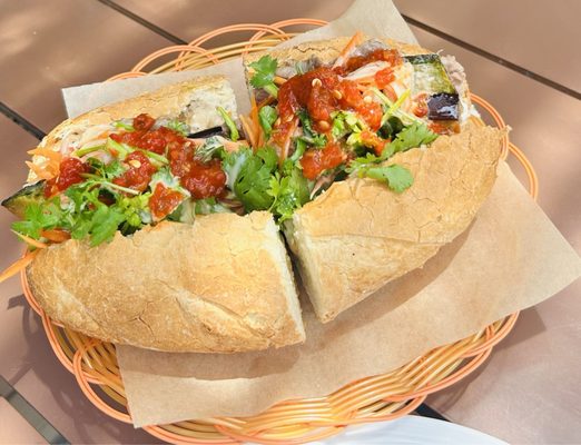 Mona's Super Noodle by null