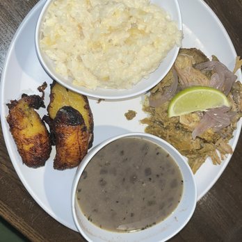 Mojo Cuban Kitchen and Rum Bar - Lechon Asado - Cuban Near Me - Tucson, Arizona Mojo Cuban Kitchen and Rum Bar - Lechon Asado - Cuban Near Me - Tucson, Arizona