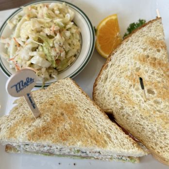 Mel's Drive-In - Ahi tuna sandwich and coleslaw - Diners Near Me - Santa Monica, California