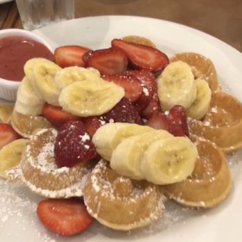 Georgie V's Pancake House - Breakfast & Brunch Near Me - Northbrook, Illinois
