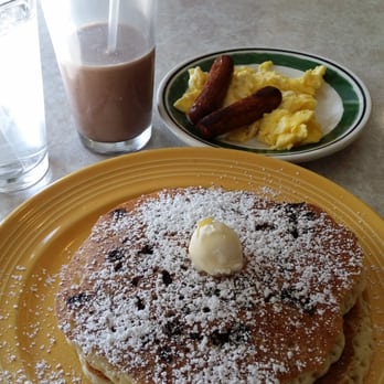 The Reyn - Chocolate Theme Breakfast kinda Saturday Morning - American Near Me - Pasadena, California The Reyn - Chocolate Theme Breakfast kinda Saturday Morning - American Near Me - Pasadena, California