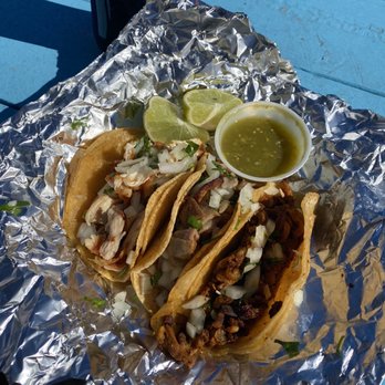 Las Trancas - Pollo, pork stomach, Al pastor - Mexican Near Me - Austin, Texas