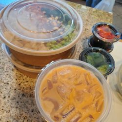 Red Pine Cafe - Rice bowl, kimchi, pickles, thai tea