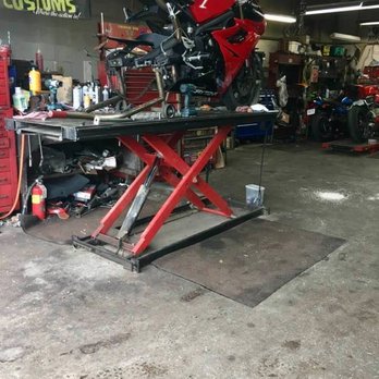 Crossroads Cycle - D675 new tires day - Motorcycle Dealers Near Me - Falls Church, Virginia Crossroads Cycle - D675 new tires day - Motorcycle Dealers Near Me - Falls Church, Virginia
