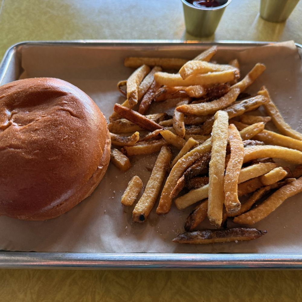 Hitchcock Station - Grizzly Burger and Fries - Salad Near Me - Fruitland, Idaho