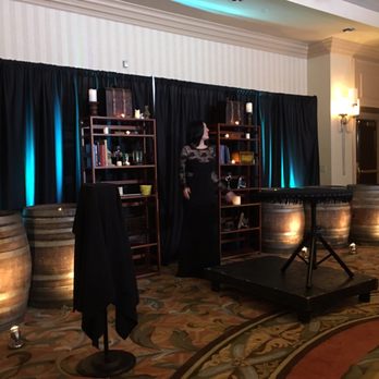 David Minkin - Magic & Wine - Majestic Garden Hotel ballroom - Performing Arts Near Me - Anaheim, California