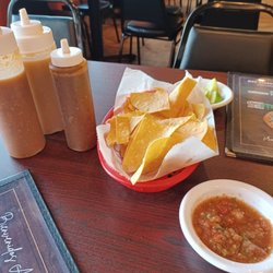 Los Agaves Mexican Restaruant & Bar - Chis n salsa