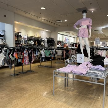 Charlotte Russe - Interior - Accessories Near Me - Louisville, Kentucky