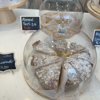 Latin Bakery Austin - Oh my goodness, gluten free and vegan tarts and pastries - Custom Cakes Near Me - Austin, Texas