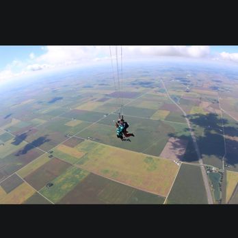 Flight Deck Bar & Grill - Go skydive then have a beer and some food! - New American Near Me - Rochelle, Illinois Flight Deck Bar & Grill - Go skydive then have a beer and some food! - New American Near Me - Rochelle, Illinois