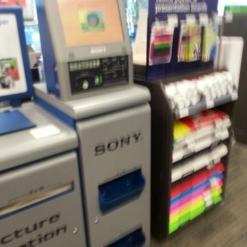 FedEx Office Print & Ship Center - Printing Services Near Me - Burbank, California