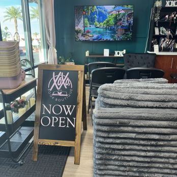 Xoxo Book Boutique - Bookstores Near Me - Las Vegas, Nevada Xoxo Book Boutique - Bookstores Near Me - Las Vegas, Nevada