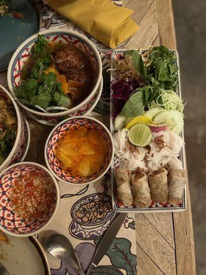 Restaurante Somsaa - Thai Bite & Wine Bar by null