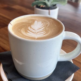 World's Fair by Fairground - Latte - Coffee & Tea Near Me - Hoffman Estates, Illinois