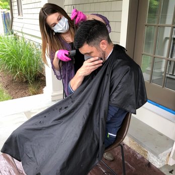 HouseCuts - Hair Stylists Near Me HouseCuts - Hair Stylists Near Me