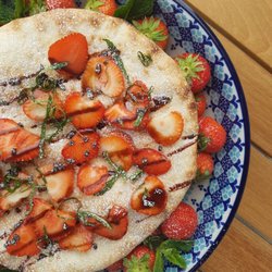 L'ARCO Pizza & Pasta - Dessertpizza: Pizza Fragola
