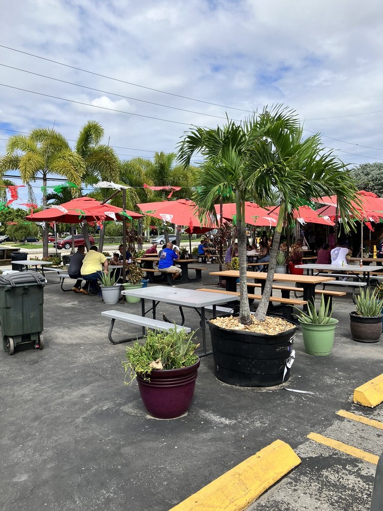 Tacos Al Carbon of Lake Worth