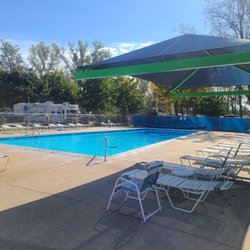 Dutch Treat Camping & Recreation - Nice pool area