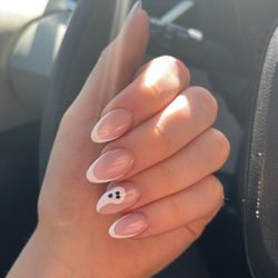 Charming Nails - Nails