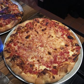 Santarpio's Pizza - Pizza Near Me - Boston, Massachusetts Santarpio's Pizza - Pizza Near Me - Boston, Massachusetts