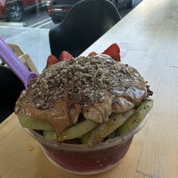 Island Bodega - Acai bowl with pitaya and unlimited toppings - Acai Bowls Near Me - Cerritos, California