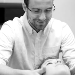 Valley Family Wellness & Chiropractic - Dr. Andrew Dodge adjusts a patient.