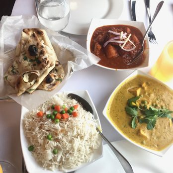 Citrus - Naan, rice, mutter paneer, and chicken vindaloo - Indian Near Me - New Windsor, New York