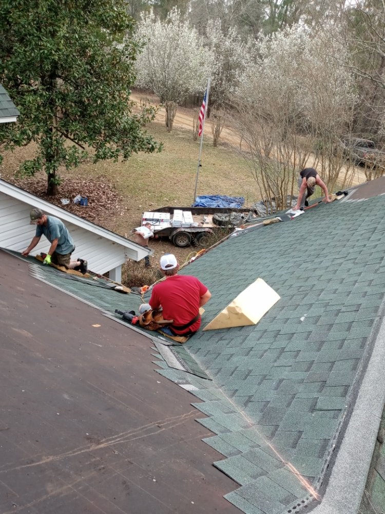 Slide of J&H Roofing & Repairs