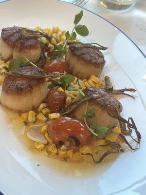 Roberto's Deluxe Oysters and Fine Fish by null