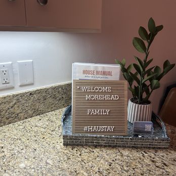 Haustay Vacation Rentals - An incredibly warm welcome... we knew we were going to have a great stay when we arrived to this little touch. The details matter... trust! - Vacation Rentals Near Me - Oceanside, California Haustay Vacation Rentals - An incredibly warm welcome... we knew we were going to have a great stay when we arrived to this little touch. The details matter... trust! - Vacation Rentals Near Me - Oceanside, California