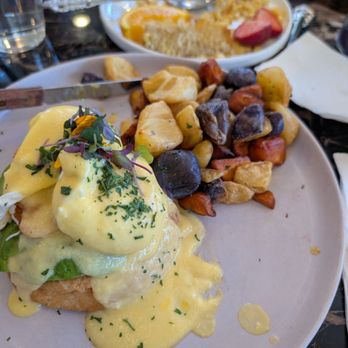 Whisper - sea green benedict - Breakfast & Brunch Near Me - San Mateo, California