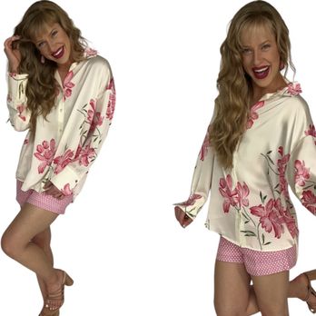 The Indigo Iris Boutique - Women's Clothing Near Me - Fort Myers, Florida The Indigo Iris Boutique - Women's Clothing Near Me - Fort Myers, Florida