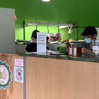 No Name BBQ Sandwich - Inside - Sandwiches Near Me - Honolulu, Hawaii