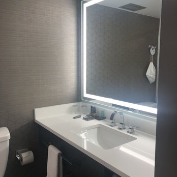 Seattle Airport Marriott - Bath - Hotels Near Me - Seattle, Washington Seattle Airport Marriott - Bath - Hotels Near Me - Seattle, Washington